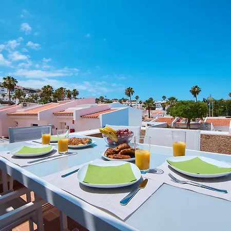 Villa Island Village *