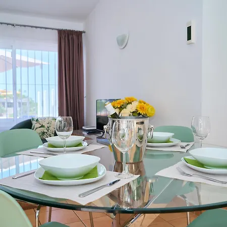 Island Village * Адехе