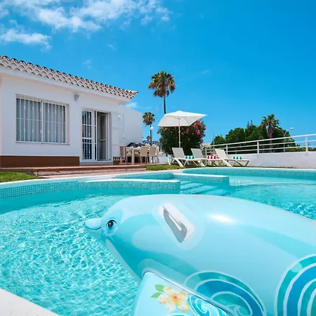 Вилла Island Village *