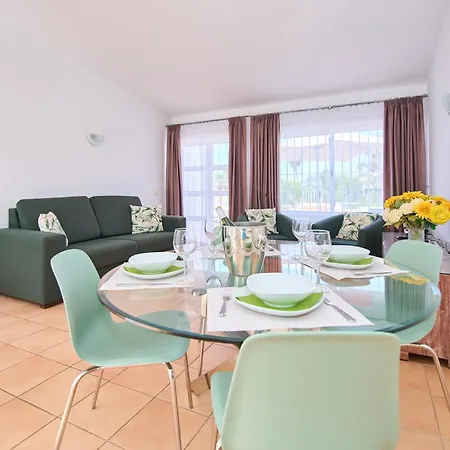 Вилла Island Village