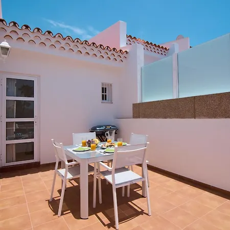 Island Village Вилла *