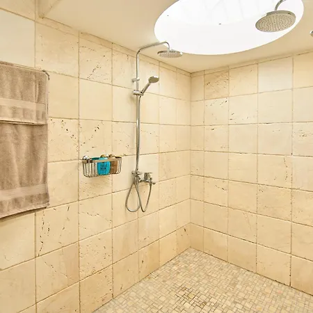 Villa Island Village