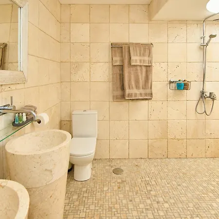 Вилла Island Village Адехе