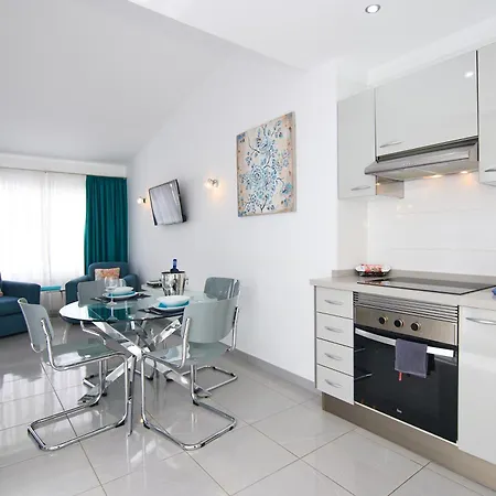 Island Village Вилла