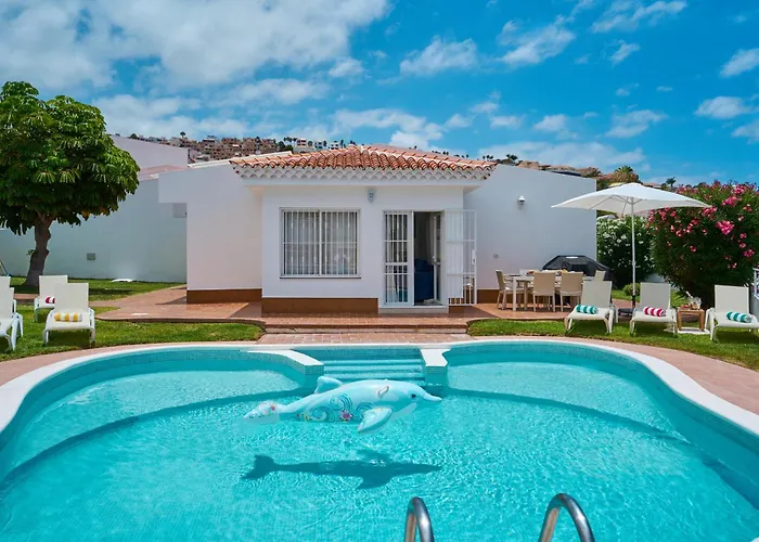 Island Village Βίλα